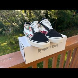Revenge X storm Plaids sz 11 VNDs